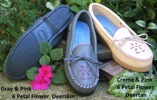 (image for) Women’s Flower Toe Moccasin Shoes